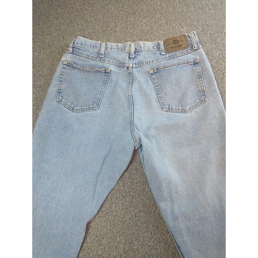 Wrangler Authentics Mens Light Wash Straight Leg Denim Jeans 34x29 976T1SB Blue